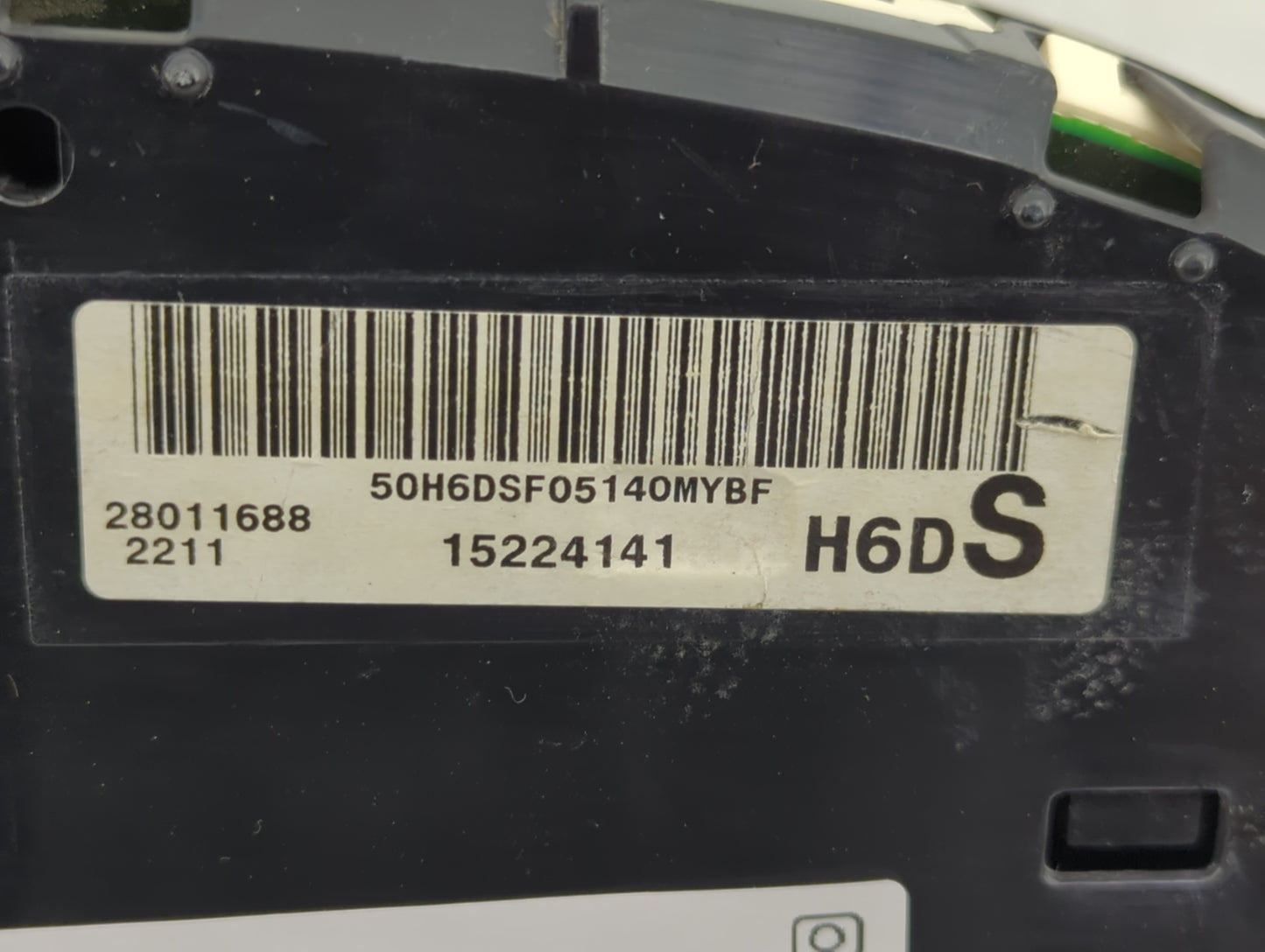 2005 Chevrolet Tahoe Instrument Cluster Speedometer Gauges P/N:15224141 Fits OEM Used Auto Parts - Oemusedautoparts1.com