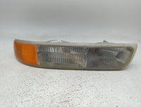 2000-2006 Chevrolet Tahoe Passenger Right Oem Front Light Lamp - Oemusedautoparts1.com