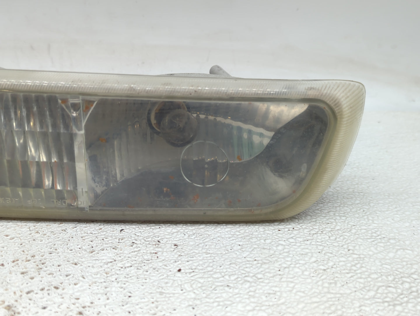 2000-2006 Chevrolet Tahoe Passenger Right Oem Front Light Lamp - Oemusedautoparts1.com