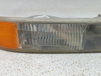 2000-2006 Chevrolet Tahoe Passenger Right Oem Front Light Lamp - Oemusedautoparts1.com