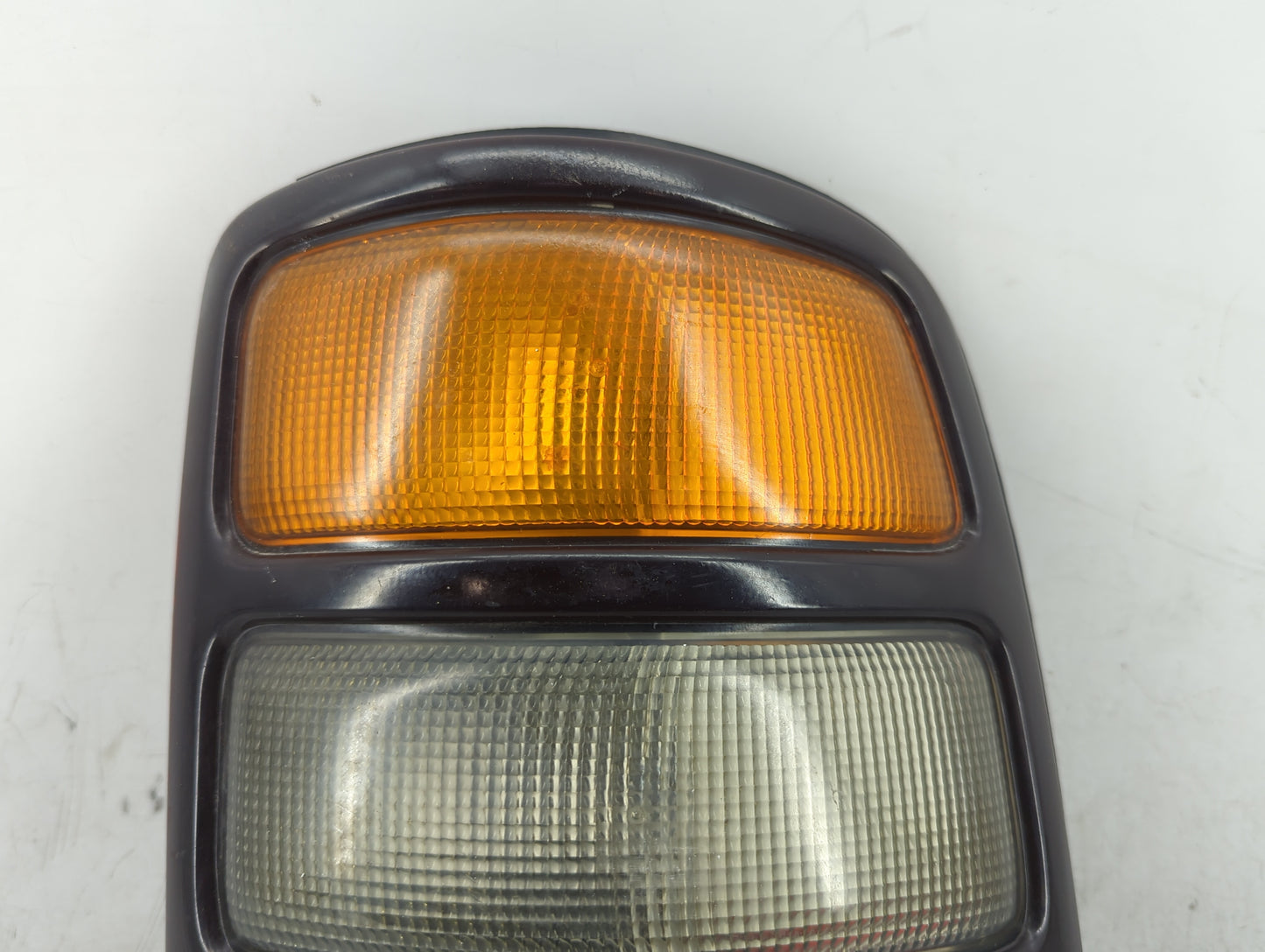 2004-2006 Chevrolet Tahoe Tail Light Assembly Passenger Right OEM P/N:15224182 Fits Fits 2004 2005 2006 OEM Used Auto Parts 