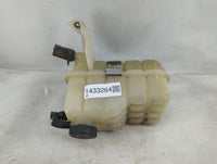 2004 Chevrolet Tahoe Radiator Coolant Overflow Expansion Tank Bottle 1433264 - Oemusedautoparts1.com