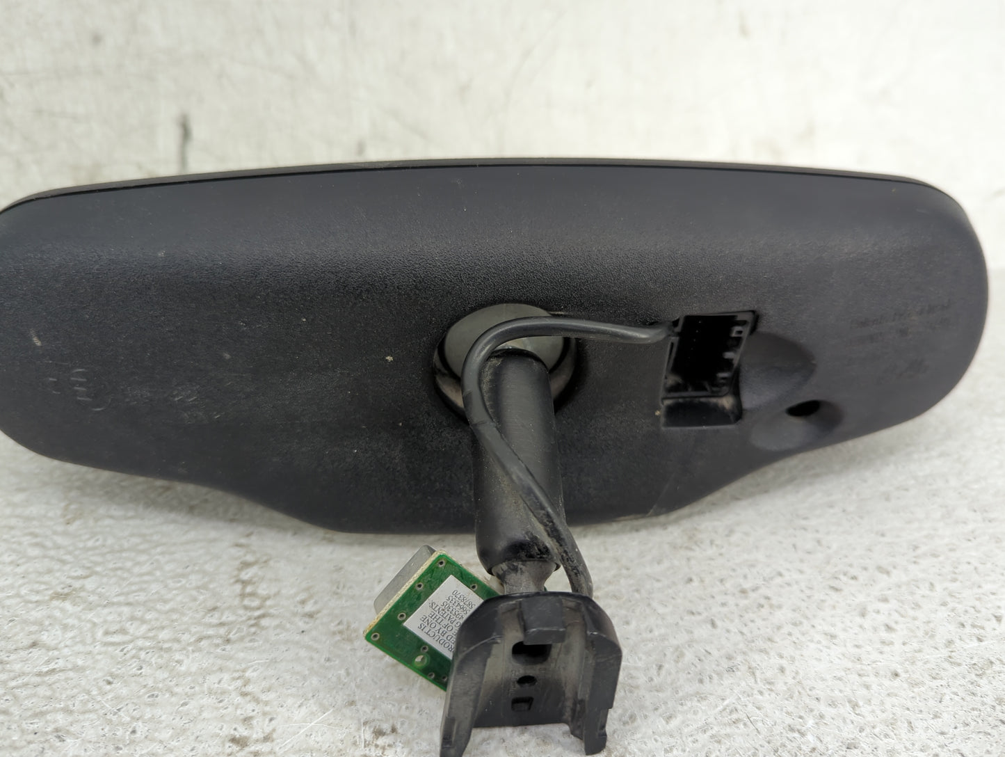 2005 Chevrolet Tahoe Interior Rear View Mirror Replacement OEM Fits OEM Used Auto Parts - Oemusedautoparts1.com