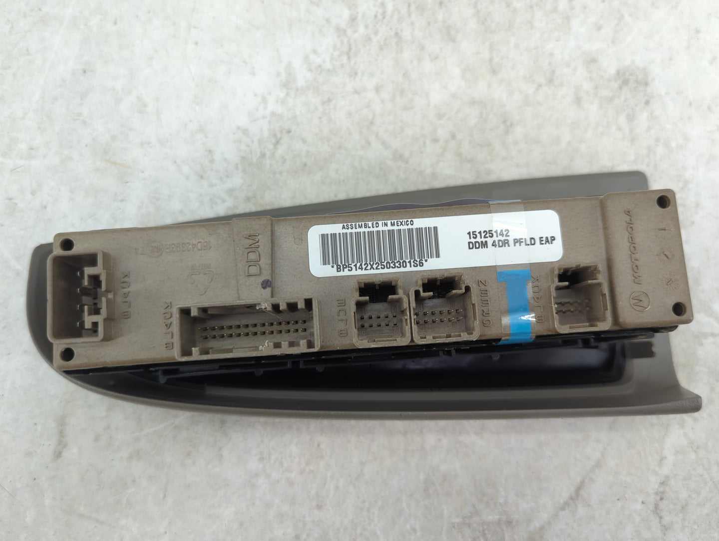 2003-2006 Chevrolet Tahoe Master Power Window Switch Replacement Driver Side Left P/N:15125142 BP5142X2503301S6 Fits OEM Use