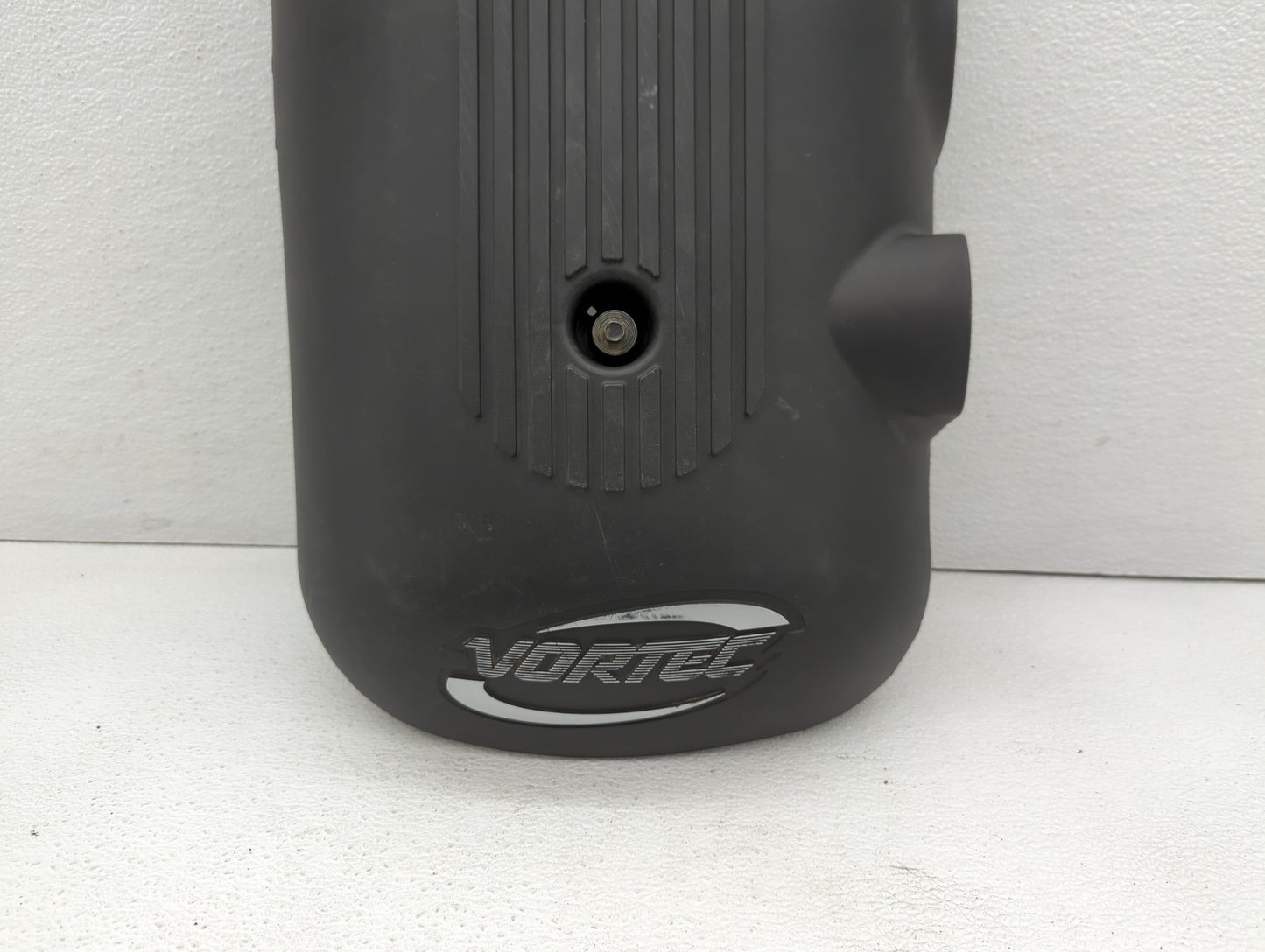 2005 Chevrolet Tahoe Engine Cover - Oemusedautoparts1.com