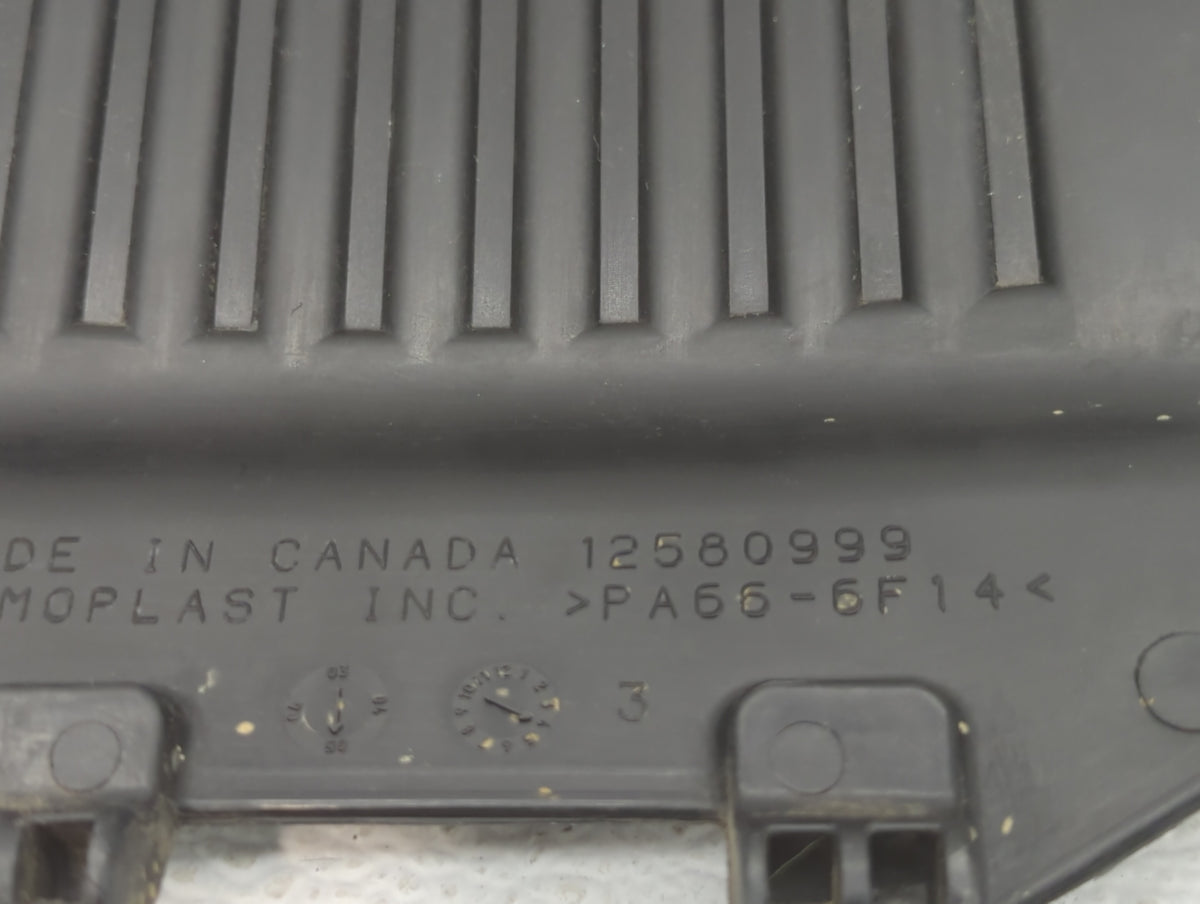 2005 Chevrolet Tahoe Engine Cover 435534 - Oemusedautoparts1.com