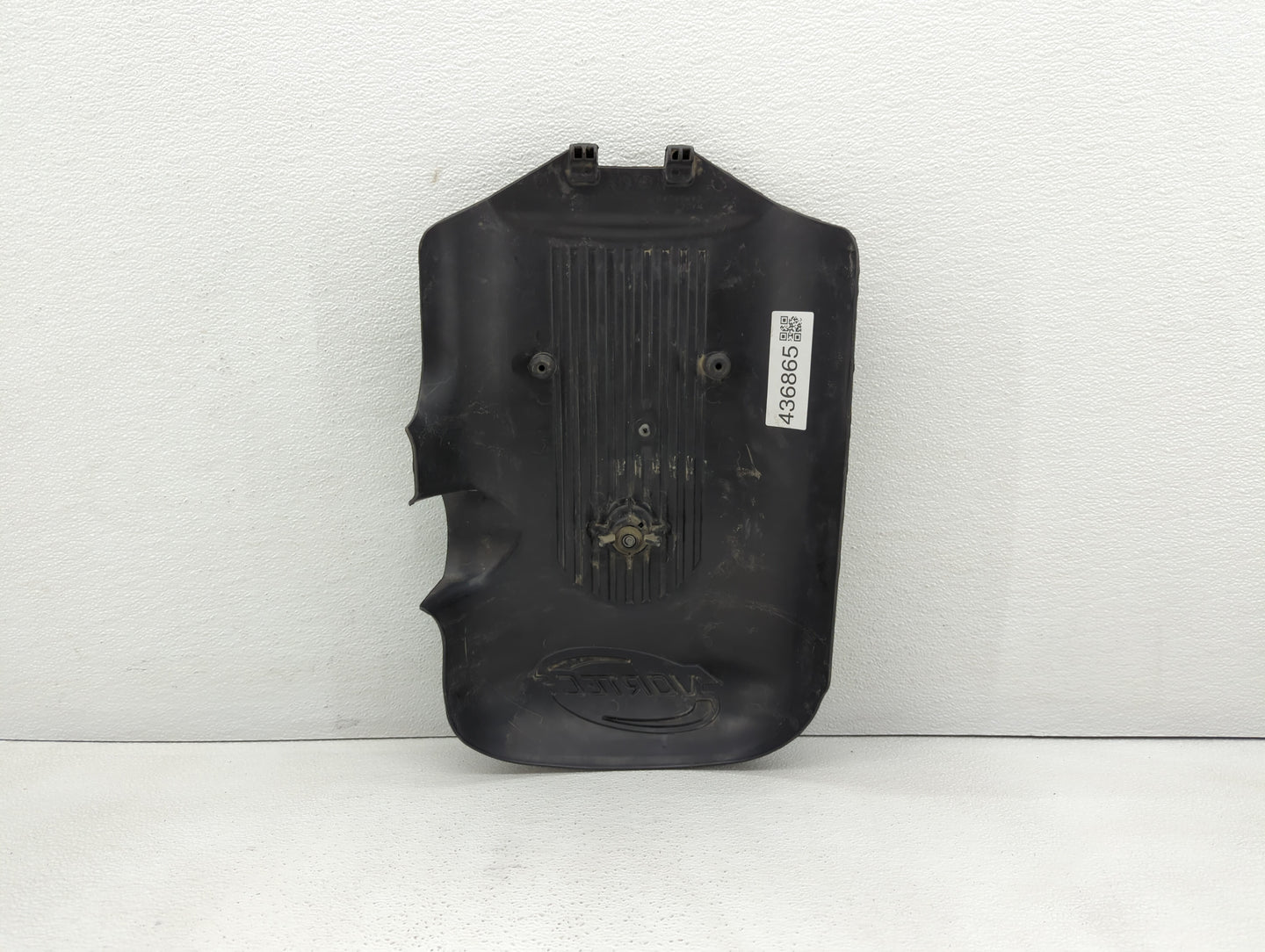 2005 Chevrolet Tahoe Engine Cover - Oemusedautoparts1.com