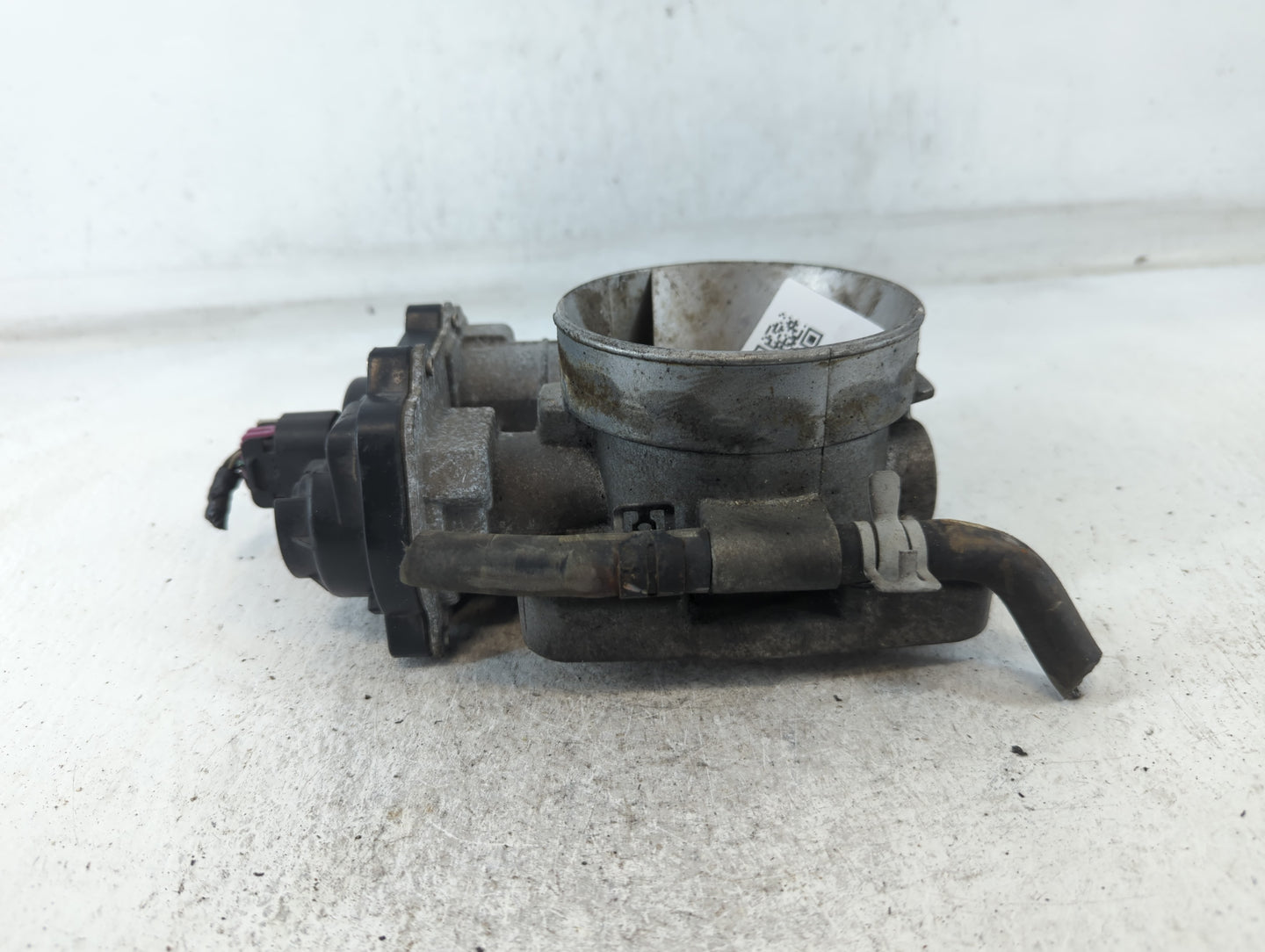 2003-2006 Chevrolet Tahoe Throttle Body P/N:1257080 Fits Fits 2003 2004 2005 2006 2007 OEM Used Auto Parts - Oemusedautopart