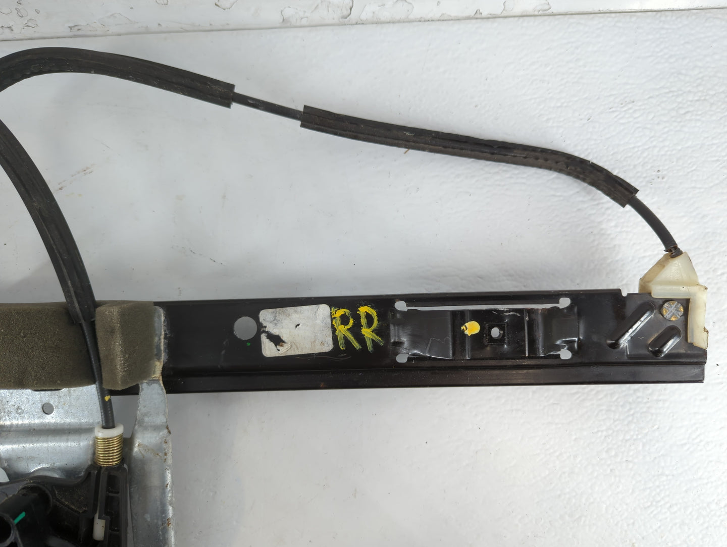 Chevrolet Trailbazer Ext Used Window Regulator Right Passenger Rear - Oemusedautoparts1.com