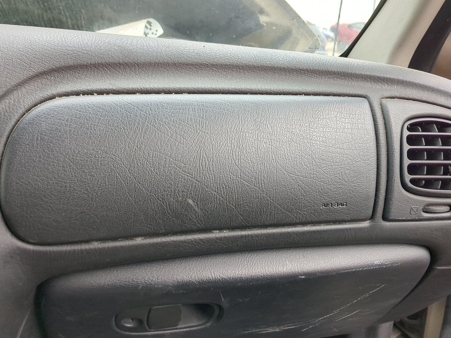 2005 Chevrolet Trailblazer Air Bag Passenger Right Dashboard OEM Fits OEM Used Auto Parts - Oemusedautoparts1.com