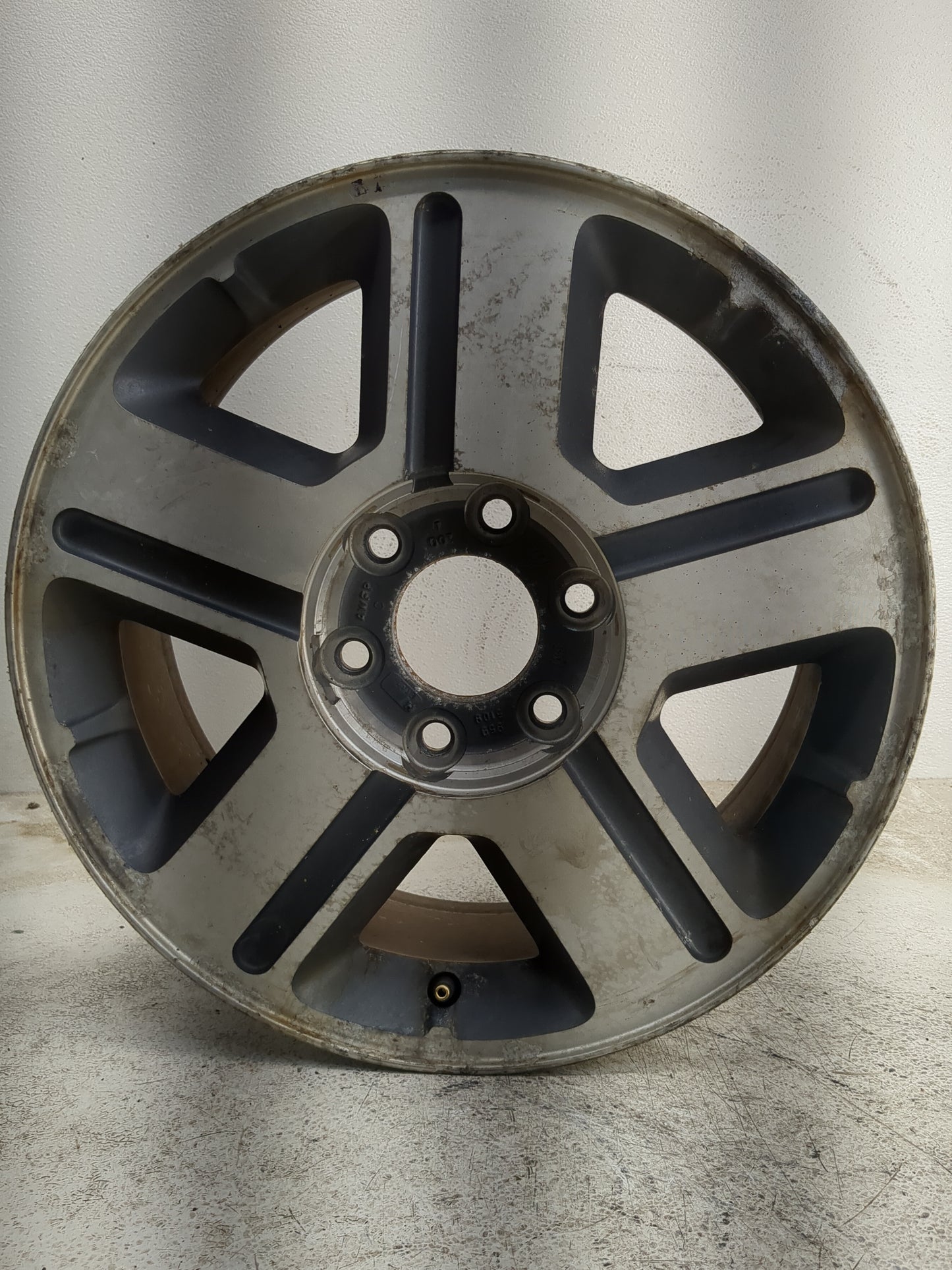 2004-2009 Chevrolet Trailblazer Oem Wheel Rim - Oemusedautoparts1.com