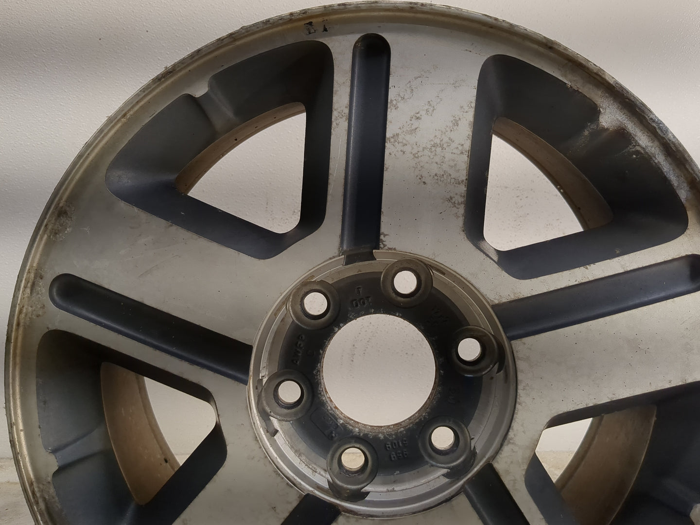 2004-2009 Chevrolet Trailblazer Oem Wheel Rim 1212649 - Oemusedautoparts1.com