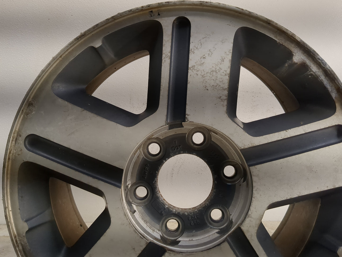 2004-2009 Chevrolet Trailblazer Oem Wheel Rim 1212649 - Oemusedautoparts1.com