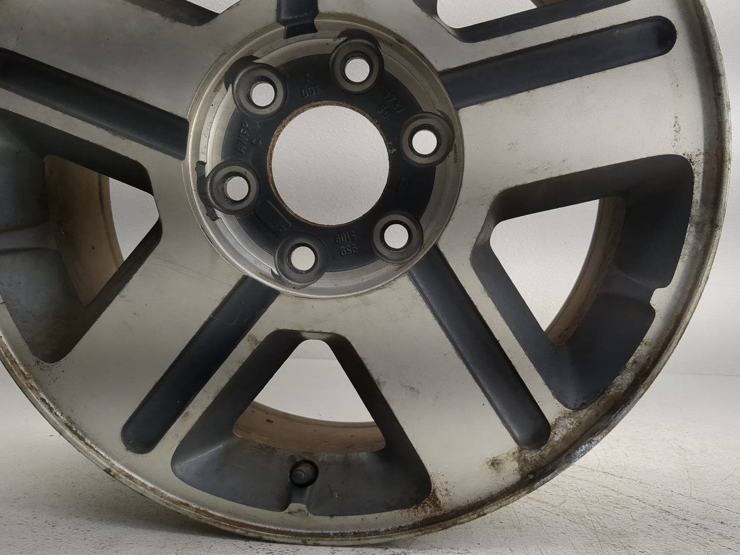 2004-2009 Chevrolet Trailblazer Oem Wheel Rim - Oemusedautoparts1.com
