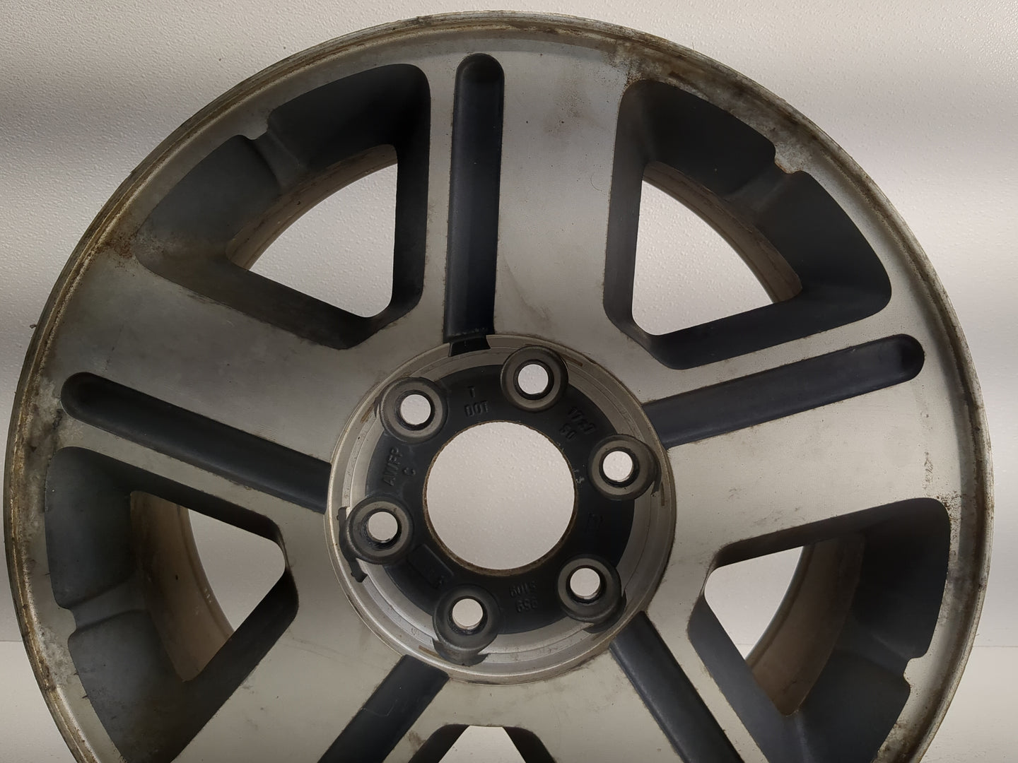 2004-2009 Chevrolet Trailblazer Oem Wheel Rim 1212650 - Oemusedautoparts1.com