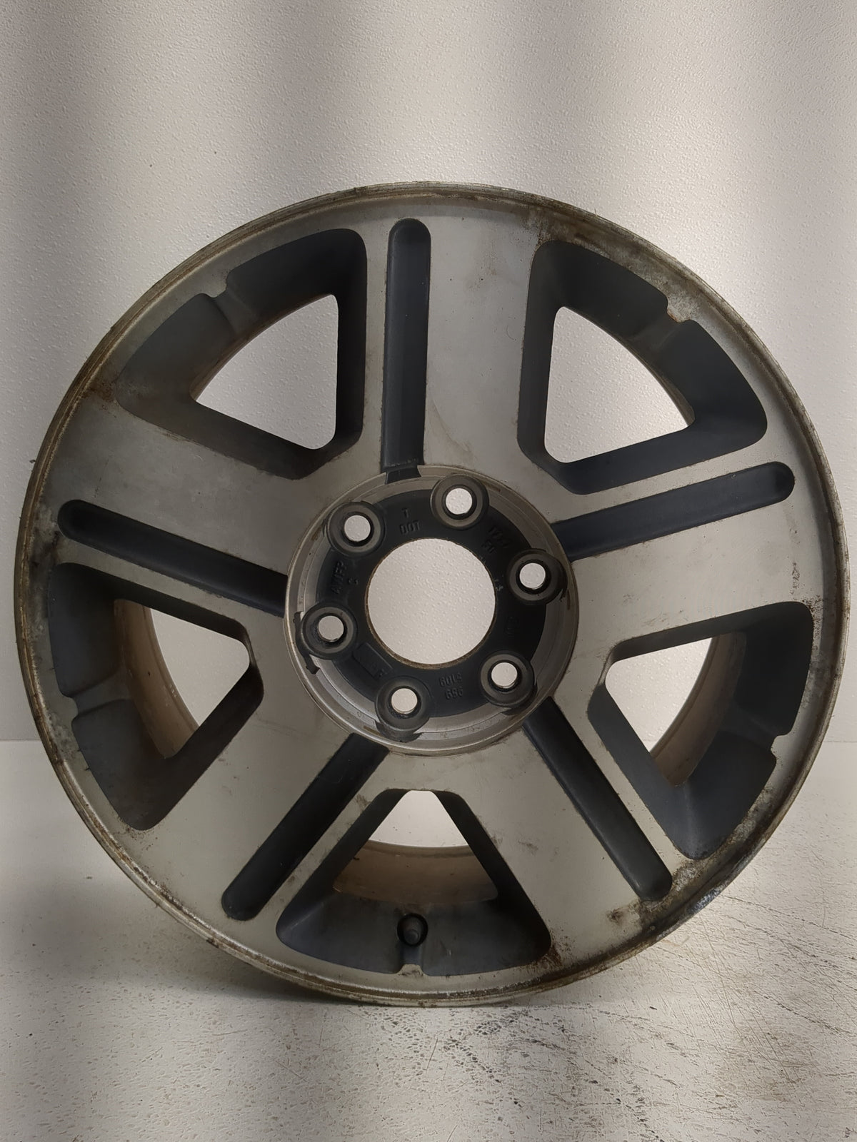 2004-2009 Chevrolet Trailblazer Oem Wheel Rim 1212650 - Oemusedautoparts1.com