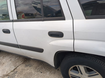 compare product 2005-2009 Chevrolet Trailblazer Driver Rear Door Oem