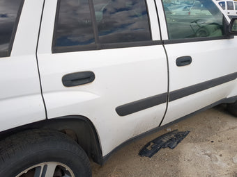 compare product 2005-2009 Chevrolet Trailblazer Passenger Rear Door Oem
