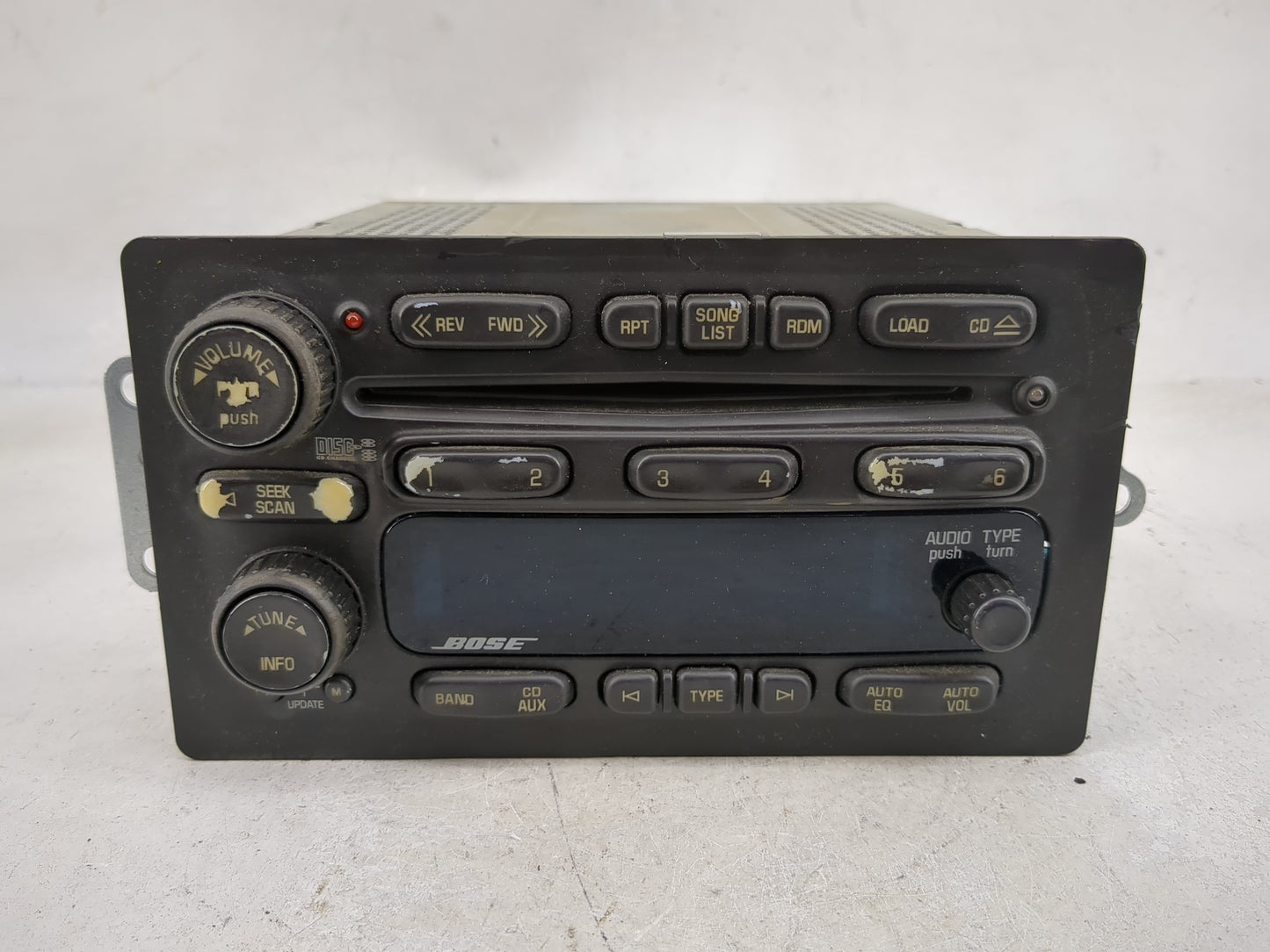 2002-2005 Chevrolet Trailblazer Radio AM FM Cd Player Receiver Replacement Fits Fits 2002 2003 2004 2005 OEM Used Auto Parts