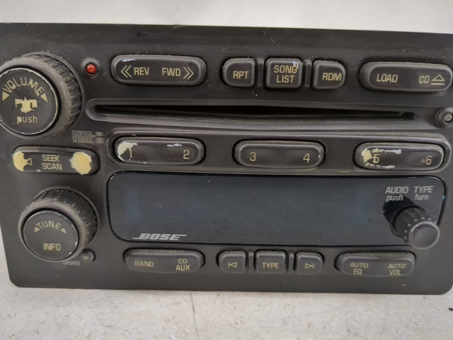 2002-2005 Chevrolet Trailblazer Radio AM FM Cd Player Receiver Replacement Fits Fits 2002 2003 2004 2005 OEM Used Auto Parts