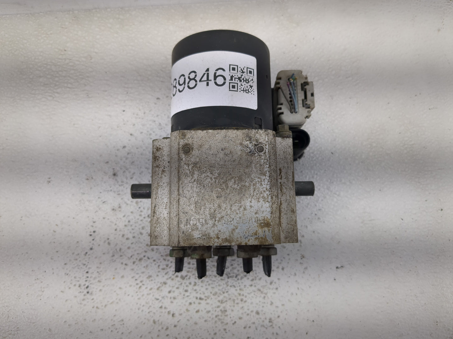 2004-2005 Chevrolet Trailblazer ABS Pump Control Module Replacement P/N:13567140 Fits Fits 2004 2005 OEM Used Auto Parts - O