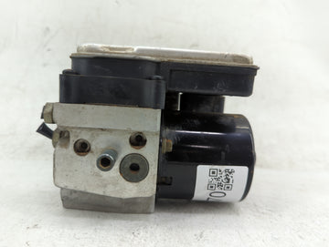 2004-2005 Chevrolet Trailblazer ABS Pump Control Module Replacement P/N:13567137 Fits Fits 2004 2005 OEM Used Auto Parts