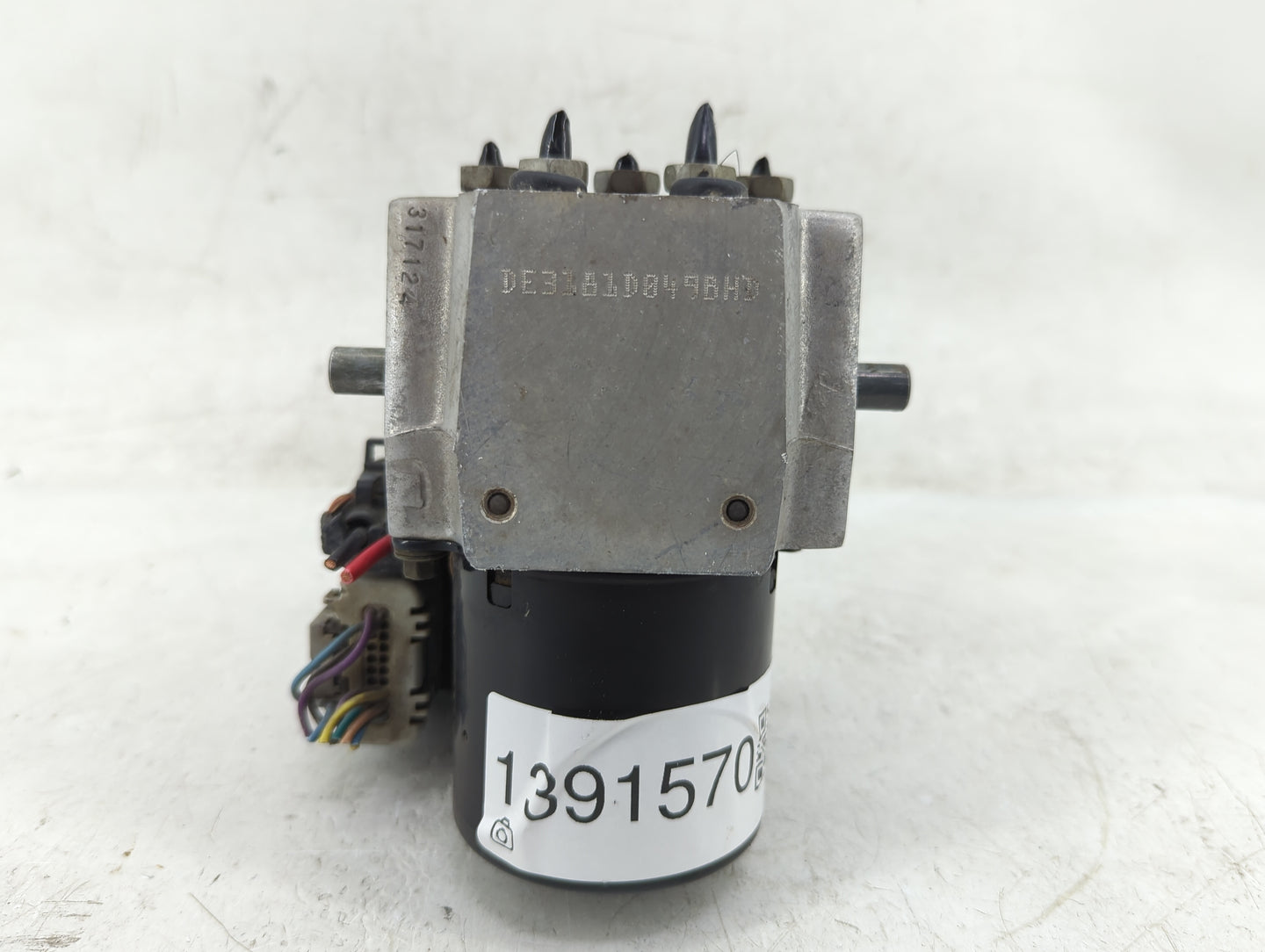 2004-2005 Chevrolet Trailblazer ABS Pump Control Module Replacement P/N:13567137 Fits Fits 2004 2005 OEM Used Auto Parts - O