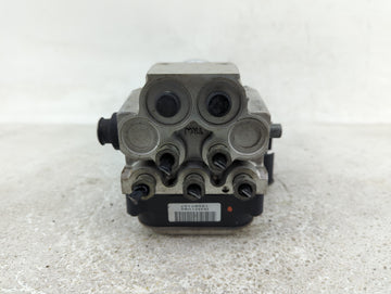 2004-2005 Chevrolet Trailblazer ABS Pump Control Module Replacement P/N:13567137 Fits Fits 2004 2005 OEM Used Auto Parts - O
