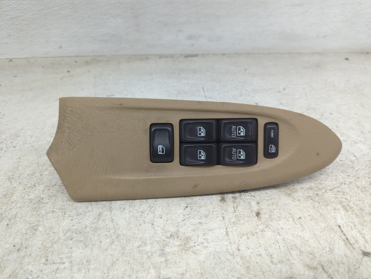 2005 Chevrolet Trailblazer Master Power Window Switch Replacement Driver Side Left P/N:15212592 Fits OEM Used Auto Parts - O