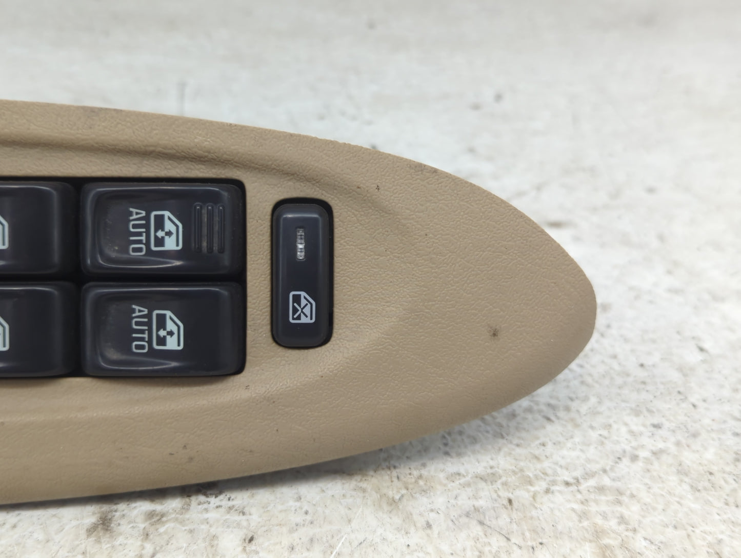 2005 Chevrolet Trailblazer Master Power Window Switch Replacement Driver Side Left P/N:15212592 Fits OEM Used Auto Parts - O
