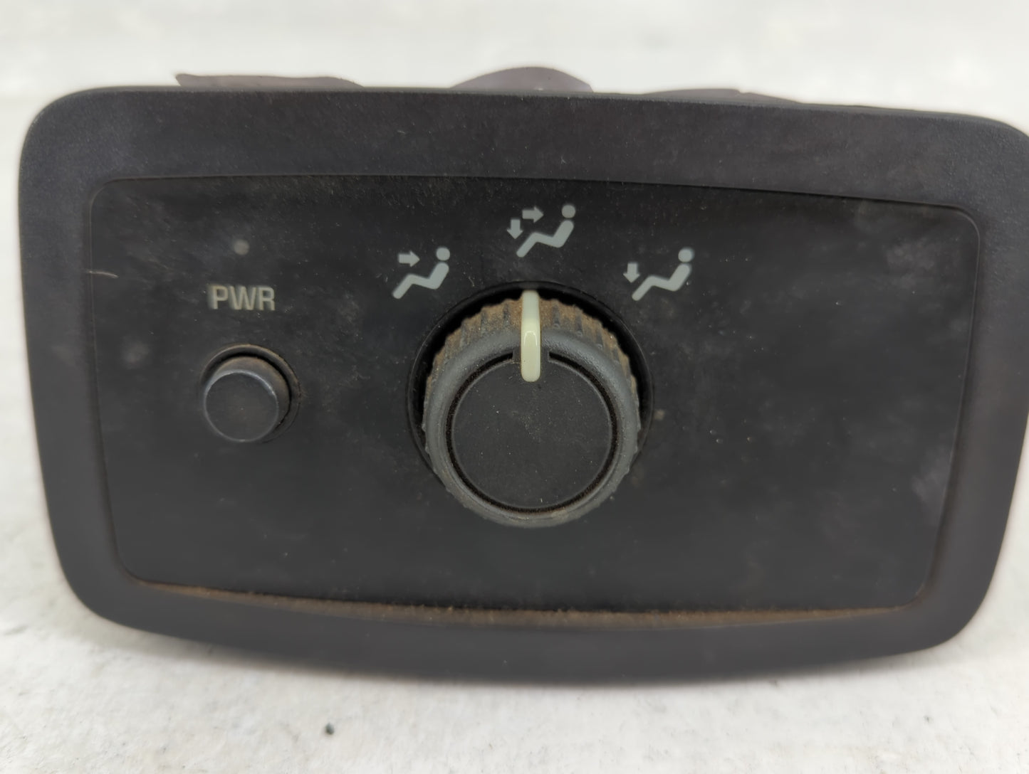 2002-2009 Chevrolet Trailblazer Climate Control Module Temperature AC/Heater Replacement P/N:15095235 Fits OEM Used Auto Par