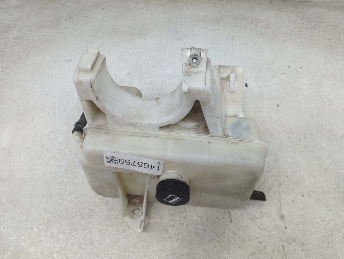 2002 Trailblazer Radiator Coolant Overflow Expansion Tank Bottle - Oemusedautoparts1.com