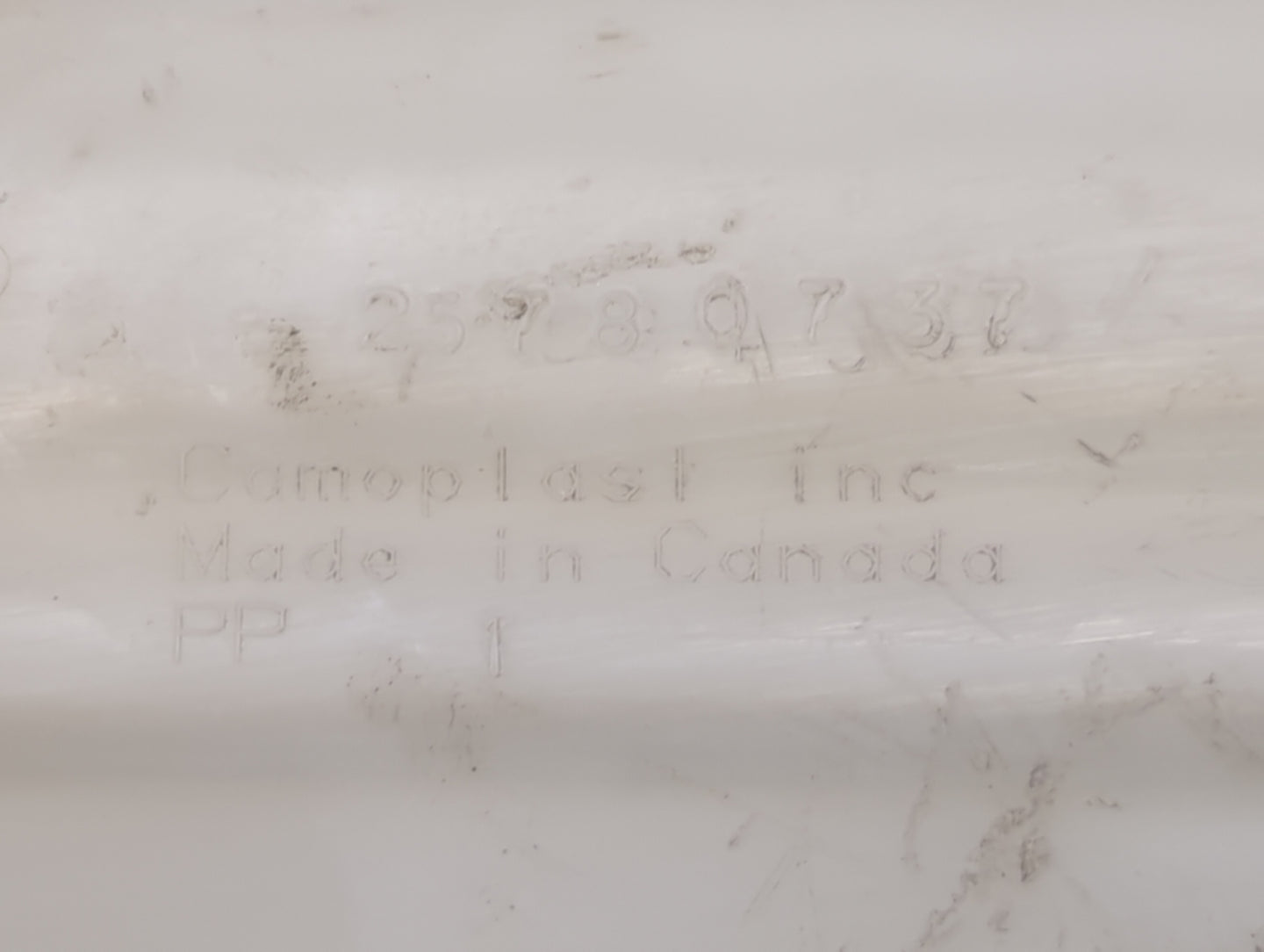 2002 Trailblazer Radiator Coolant Overflow Expansion Tank Bottle - Oemusedautoparts1.com