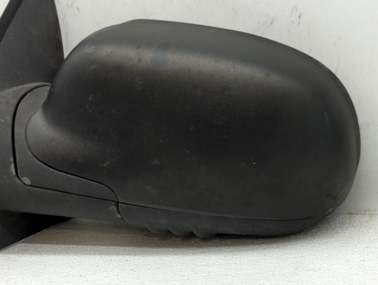 2002-2009 Chevrolet Trailblazer Driver Side View Mirror - Left Door Mirror OEM Used - Oemusedautoparts1.com
