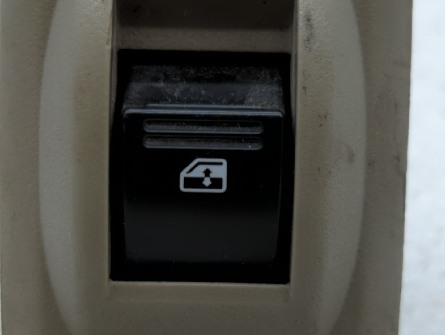 2005 Chevrolet Trailblazer Master Power Window Switch Replacement Driver Side Left P/N:15133128 Fits OEM Used Auto Parts - O