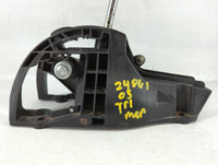 2005 Chevrolet Trailblazer Floor Console Assembly Shifter - Oemusedautoparts1.com