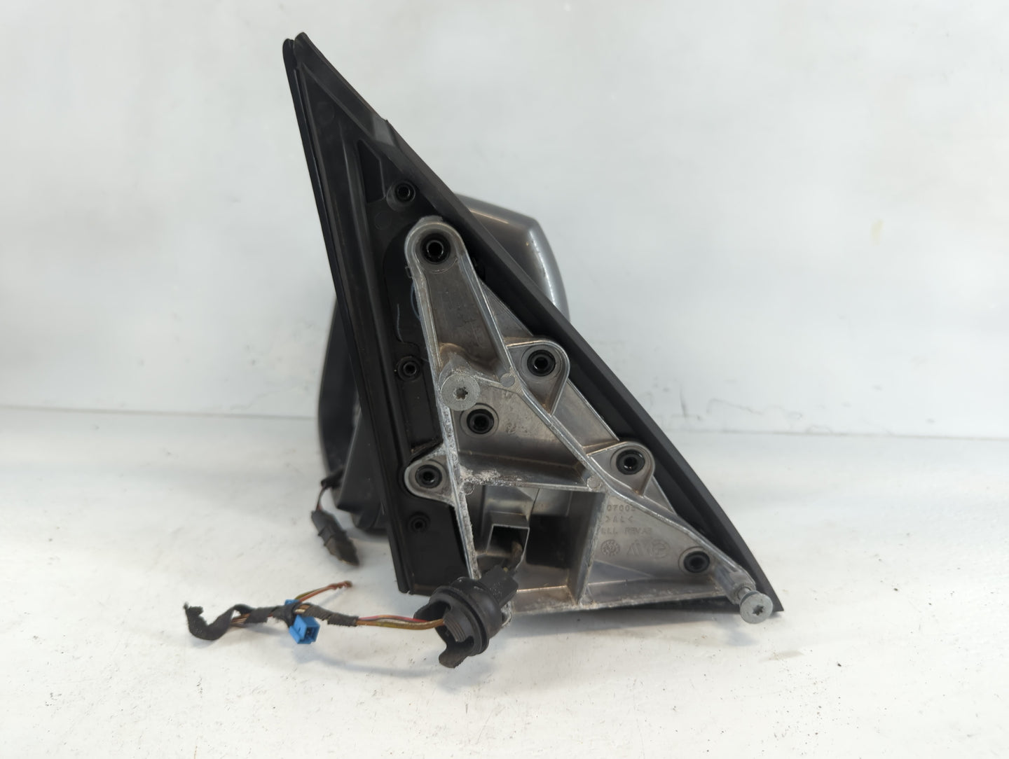 2005 Chevrolet Trailblazer Driver Left Side View Manual Door Mirror Grey - Oemusedautoparts1.com