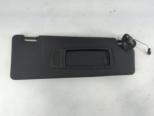 2005-2007 Chevrolet Trailblazer Sun Visor Shade Replacement Passenger Right Mirror Fits Fits 2005 2006 2007 OEM Used Auto Parts