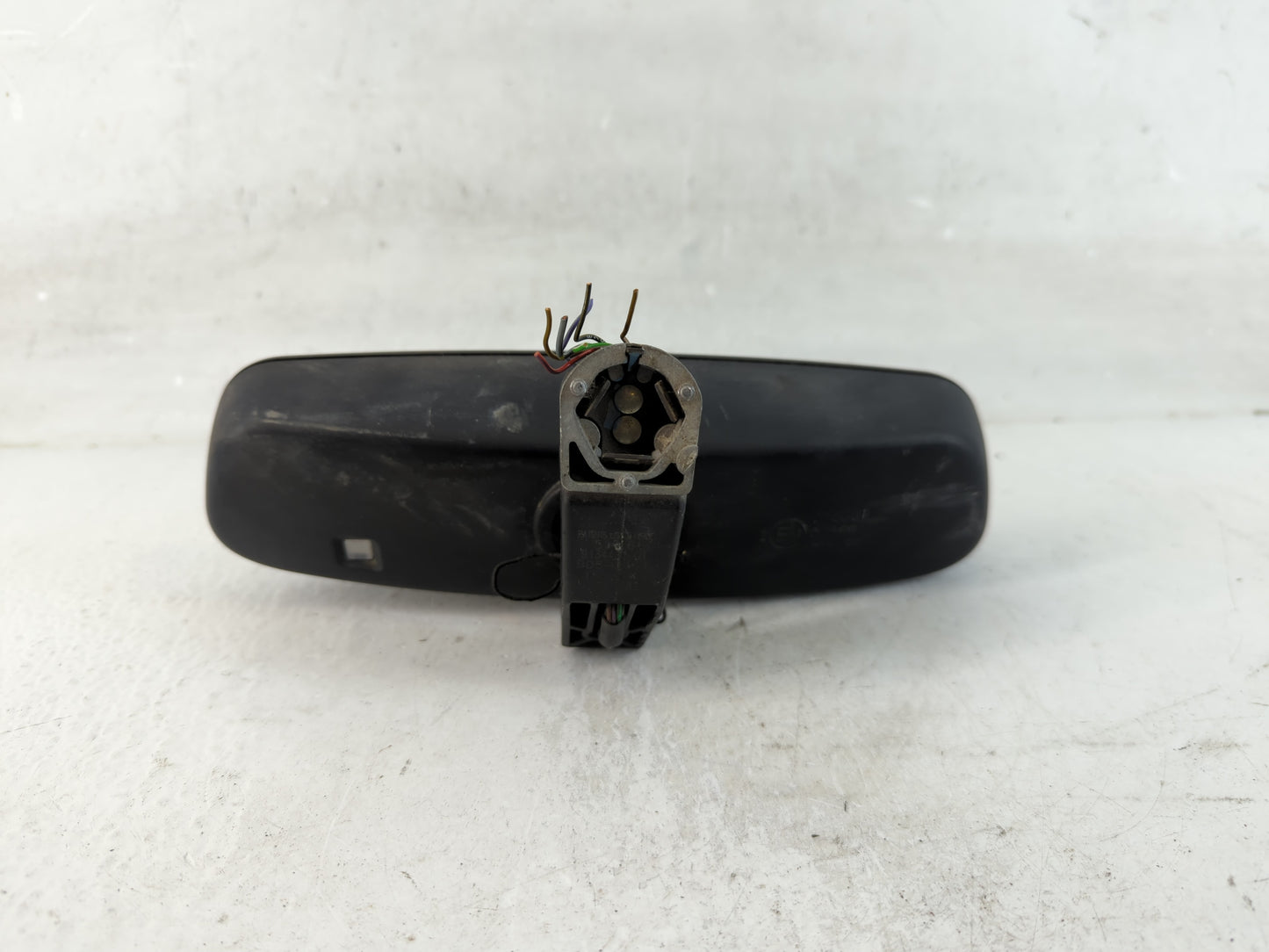 2005 Chevrolet Trailblazer Interior Rear View Mirror Replacement OEM P/N:E11025891 E11015891 Fits OEM Used Auto Parts - Oemu