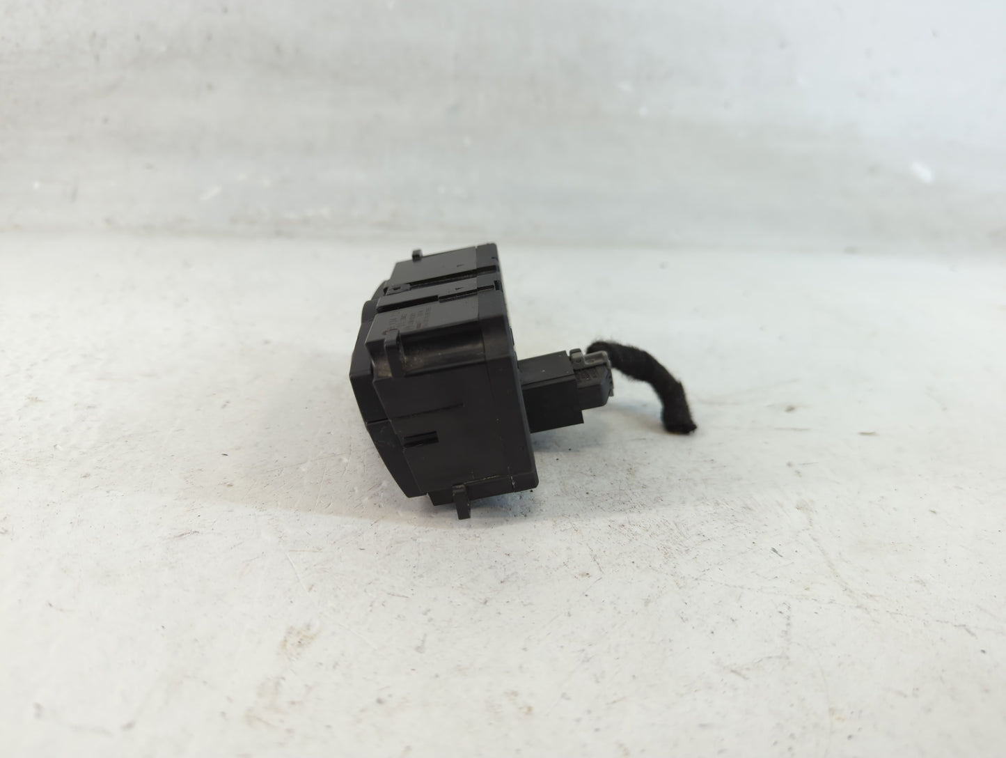 2002-2009 Chevrolet Trailblazer Headlight Head Light Switch Lamp Control - Oemusedautoparts1.com
