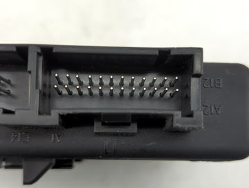 2005 Chevrolet Trailblazer Body Control Module Bcm Inner Cabin Fuse Box