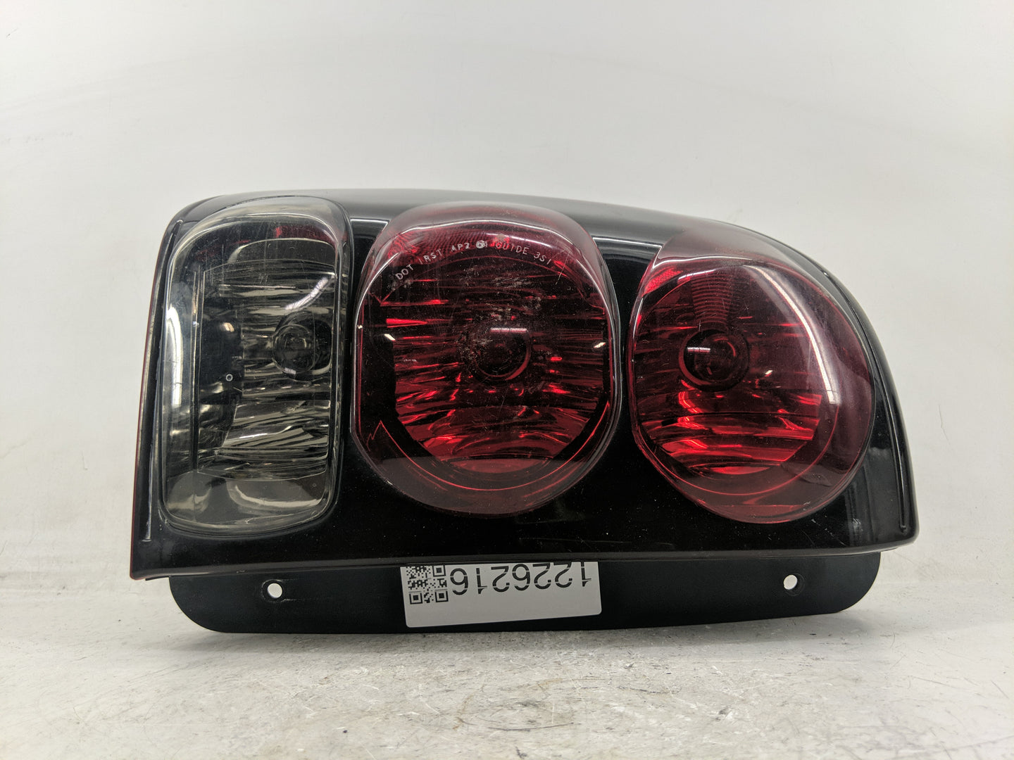 2005 Chevrolet Trailblazer Ext Tail Light Assembly Driver Left OEM P/N:15131578 Fits OEM Used Auto Parts - Oemusedautoparts1