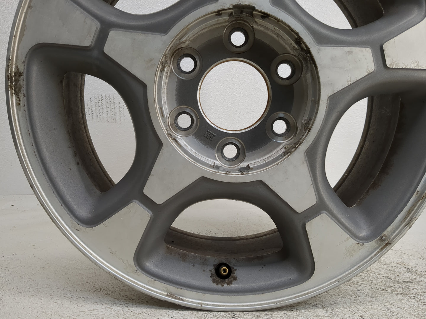 2004-2006 Chevrolet Trailblazer Ext Oem Wheel Rim - Oemusedautoparts1.com