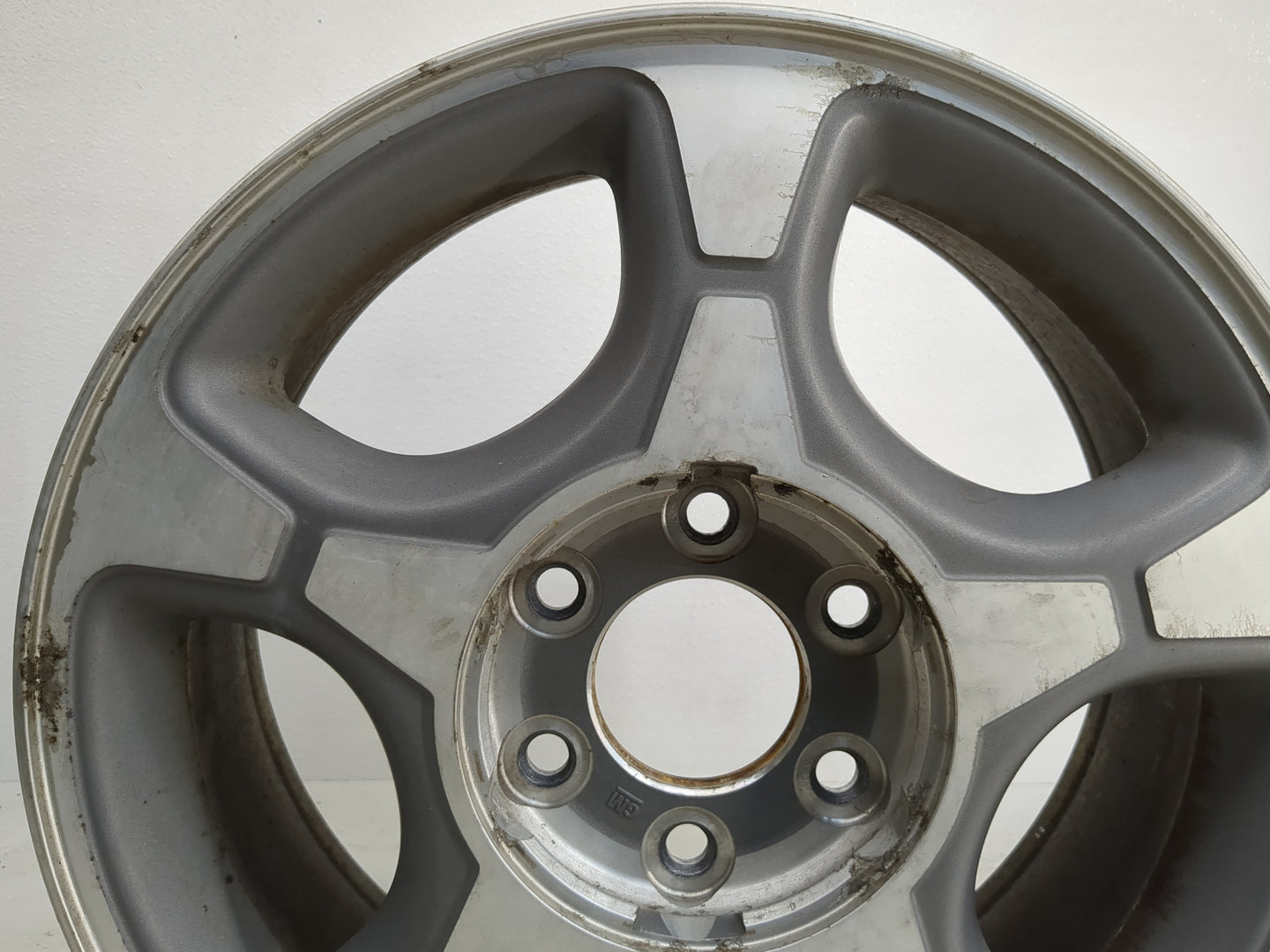 2004-2006 Chevrolet Trailblazer Ext Oem Wheel Rim - Oemusedautoparts1.com