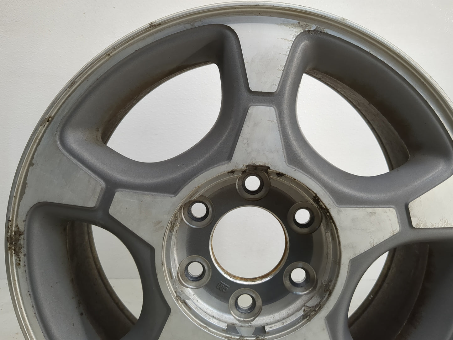 2004-2006 Chevrolet Trailblazer Ext Oem Wheel Rim - Oemusedautoparts1.com
