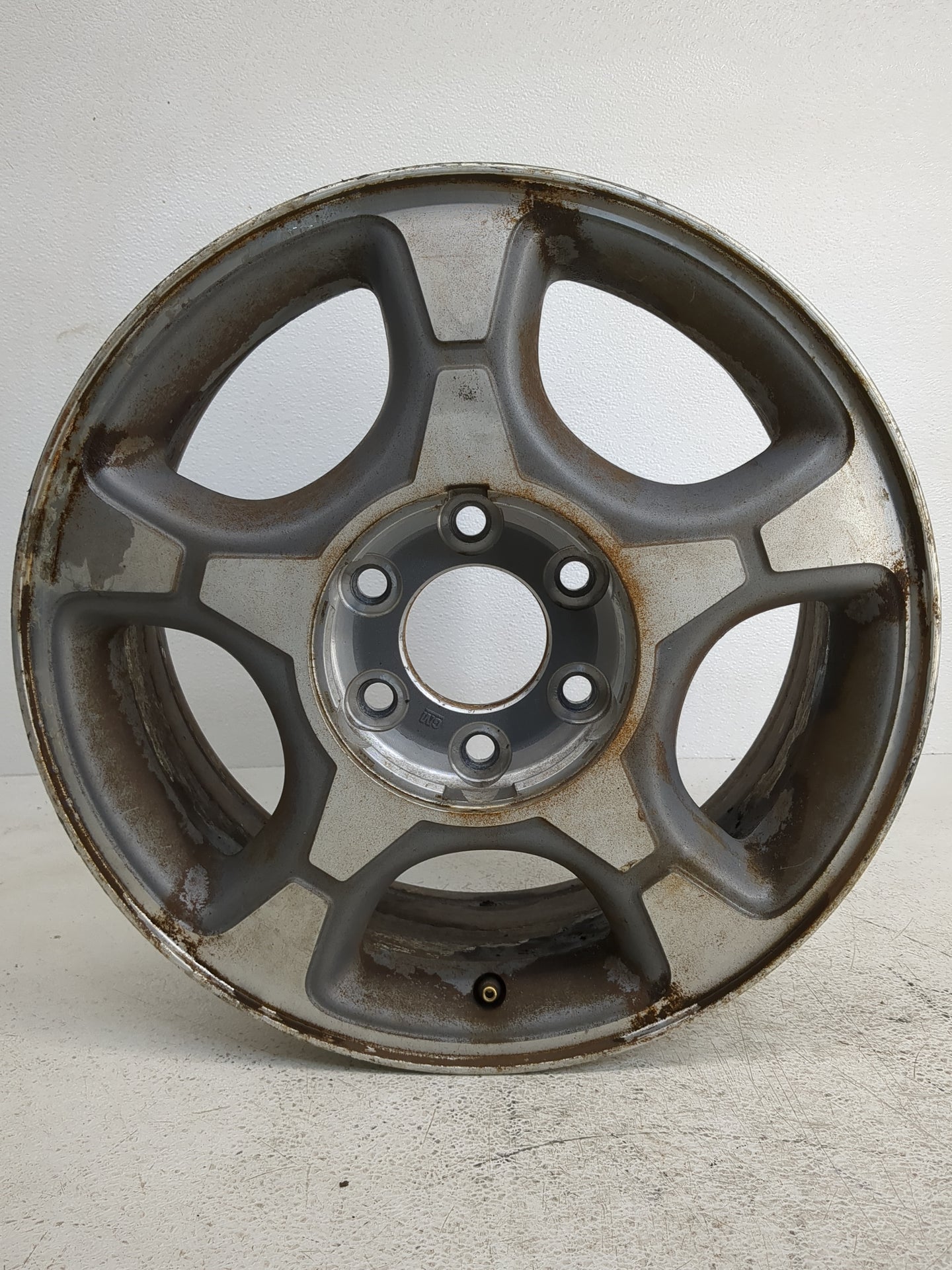 2004-2006 Chevrolet Trailblazer Ext Oem Wheel Rim - Oemusedautoparts1.com