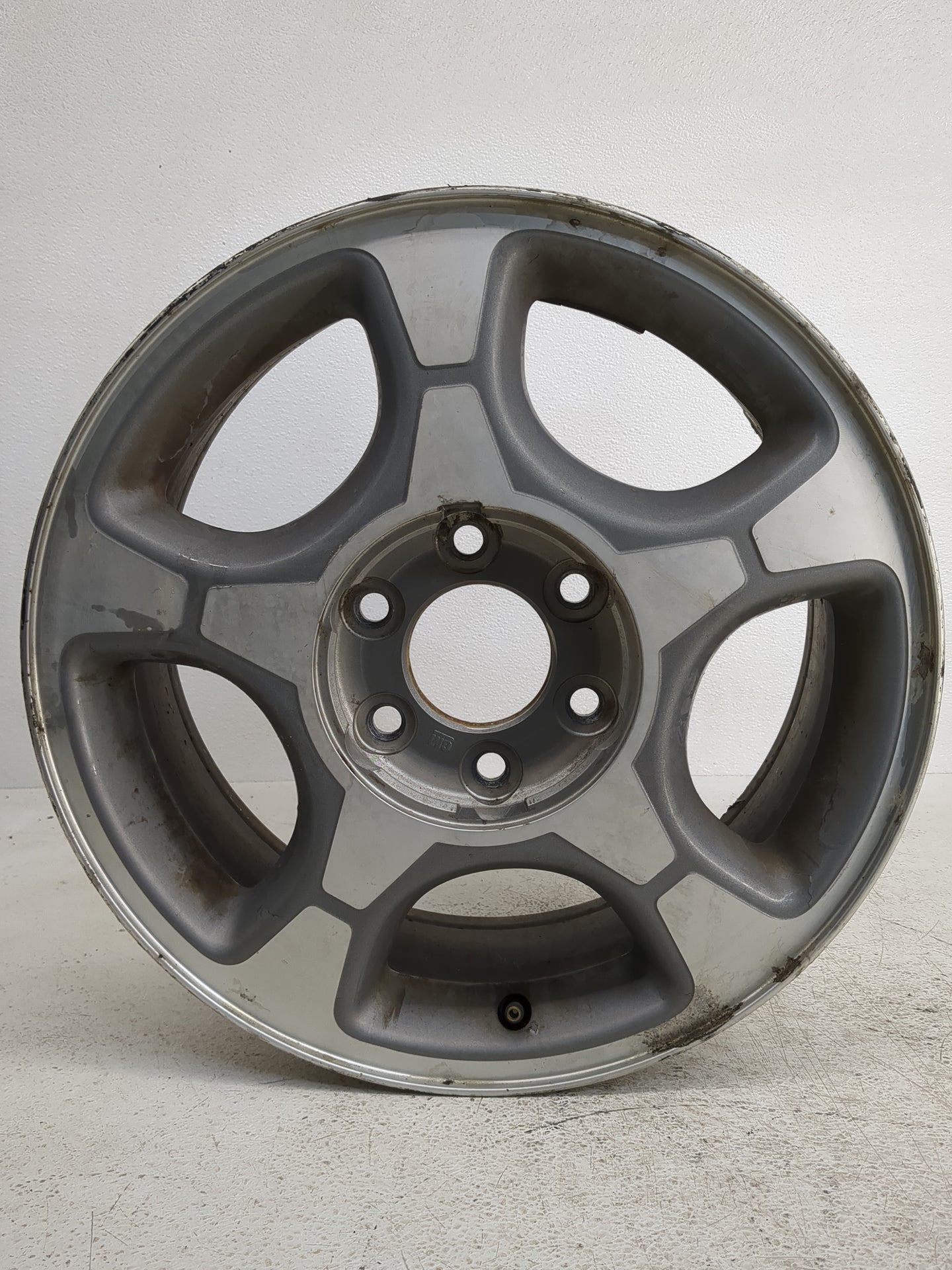 2004-2006 Chevrolet Trailblazer Ext Oem Wheel Rim - Oemusedautoparts1.com