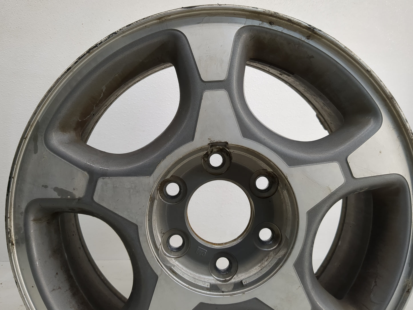 2004-2006 Chevrolet Trailblazer Ext Oem Wheel Rim 1227769 - Oemusedautoparts1.com
