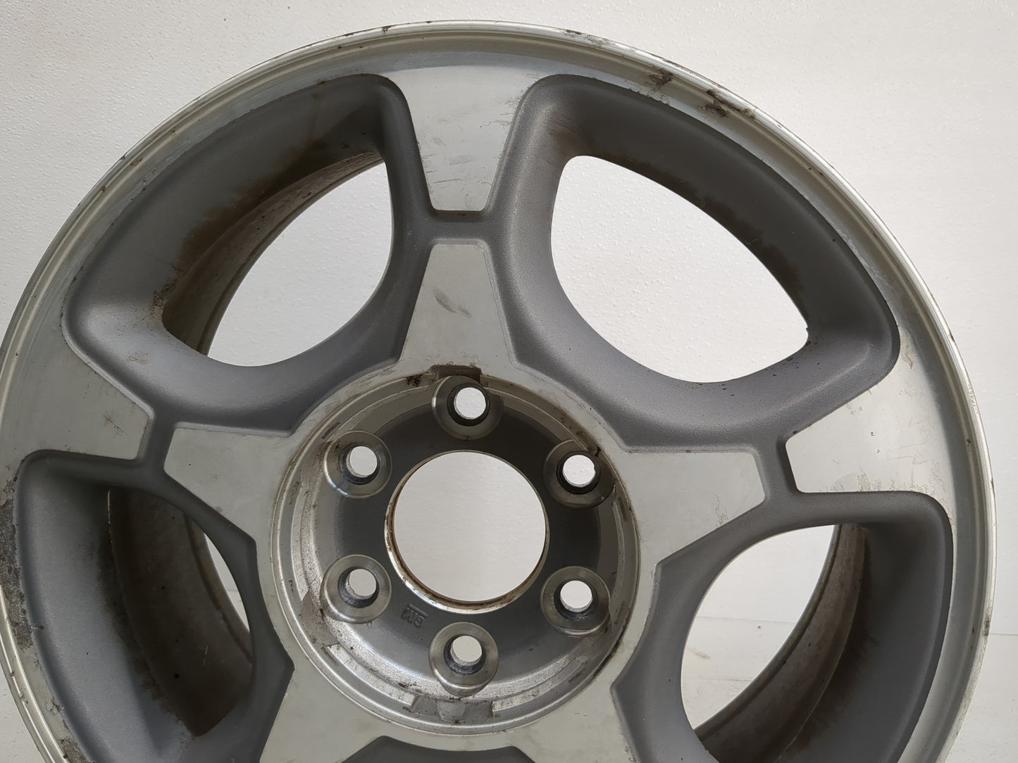 2004-2006 Chevrolet Trailblazer Ext Oem Wheel Rim - Oemusedautoparts1.com
