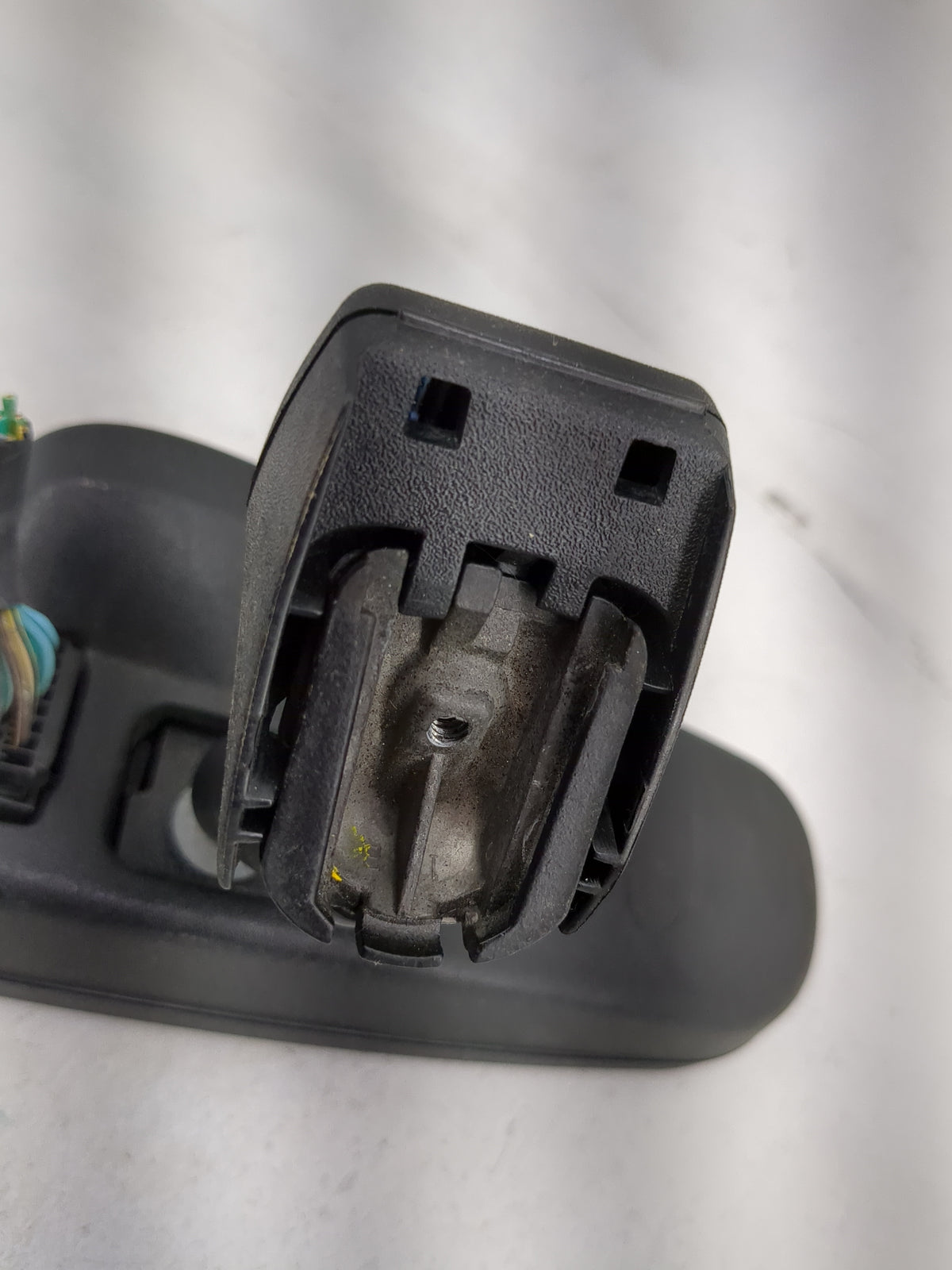2005 Chevrolet Trailblazer Ext Interior Rear View Mirror Replacement OEM Fits OEM Used Auto Parts - Oemusedautoparts1.com
